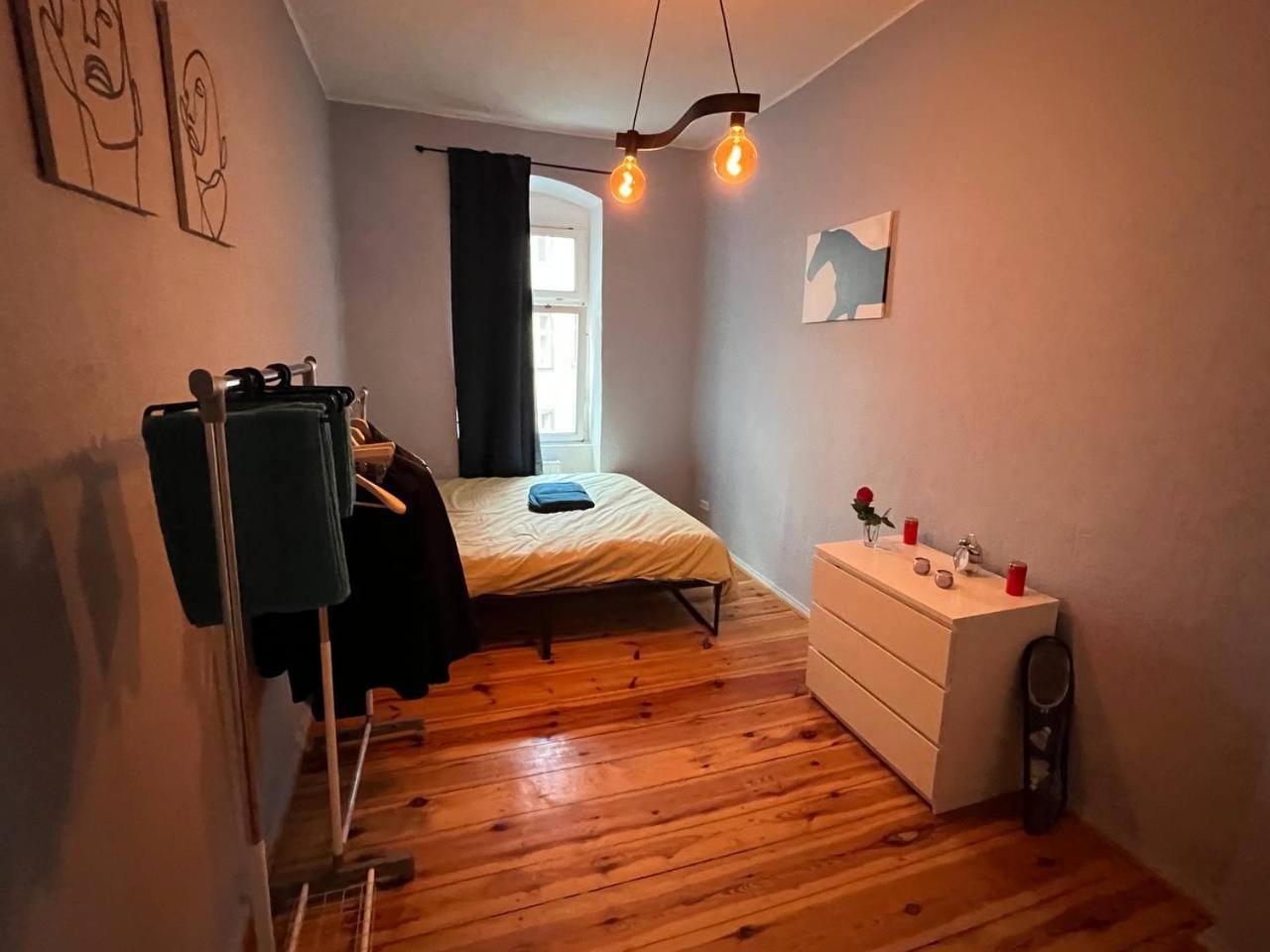Stylish 2-Room Apartment With Balcony Next To East Side Gallery ベルリン エクステリア 写真