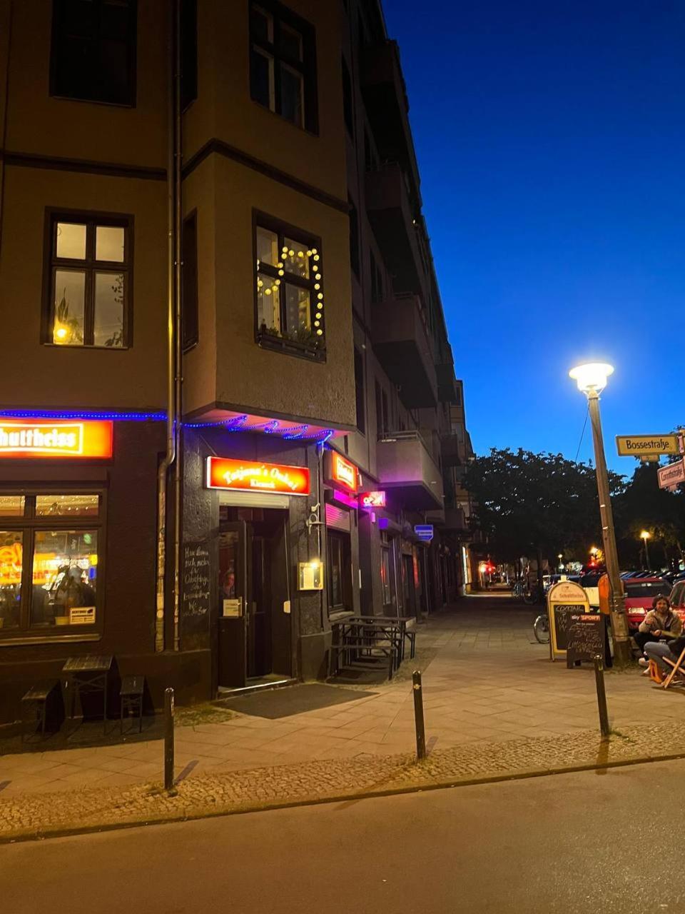 Stylish 2-Room Apartment With Balcony Next To East Side Gallery ベルリン エクステリア 写真