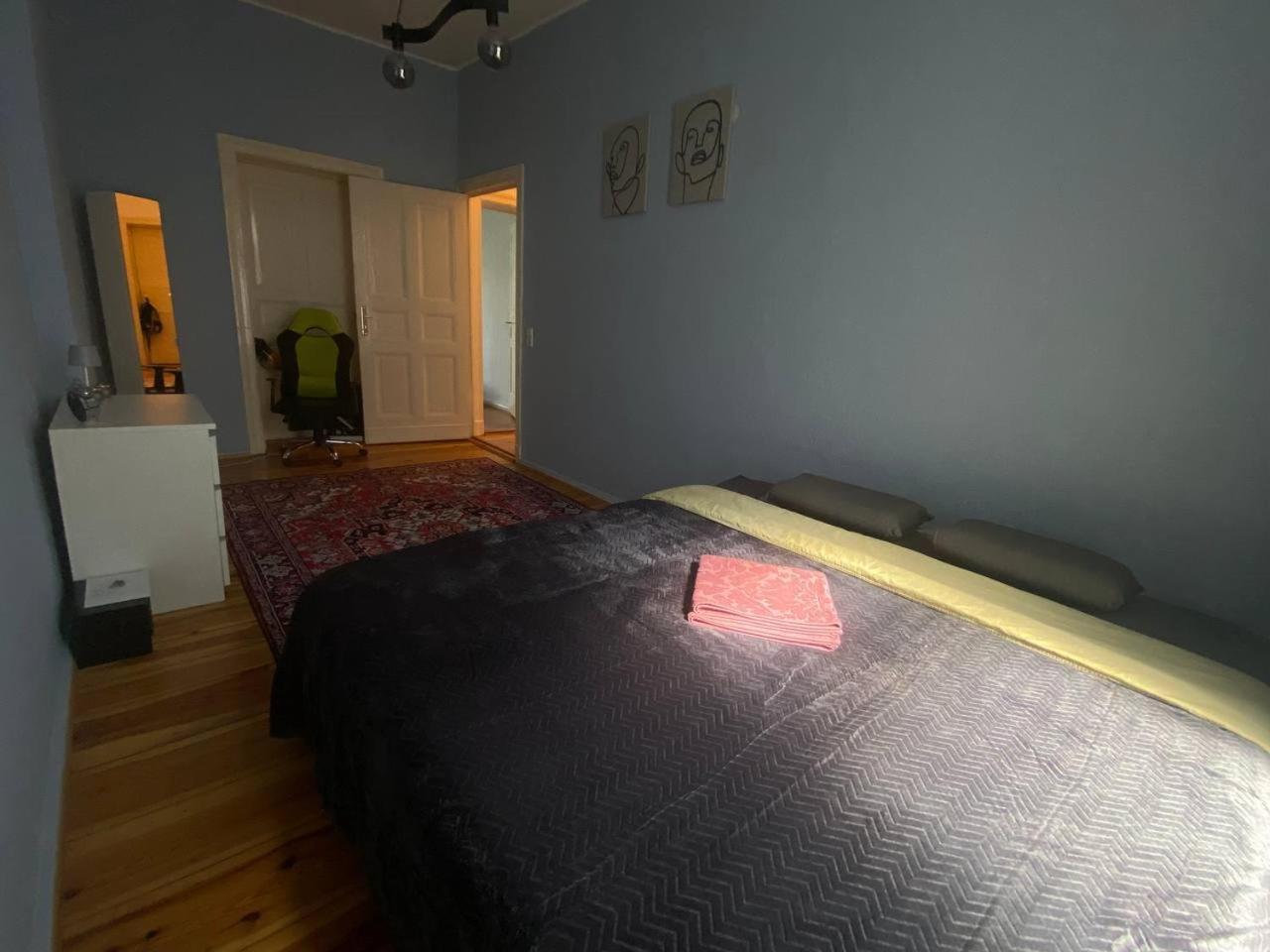 Stylish 2-Room Apartment With Balcony Next To East Side Gallery ベルリン エクステリア 写真